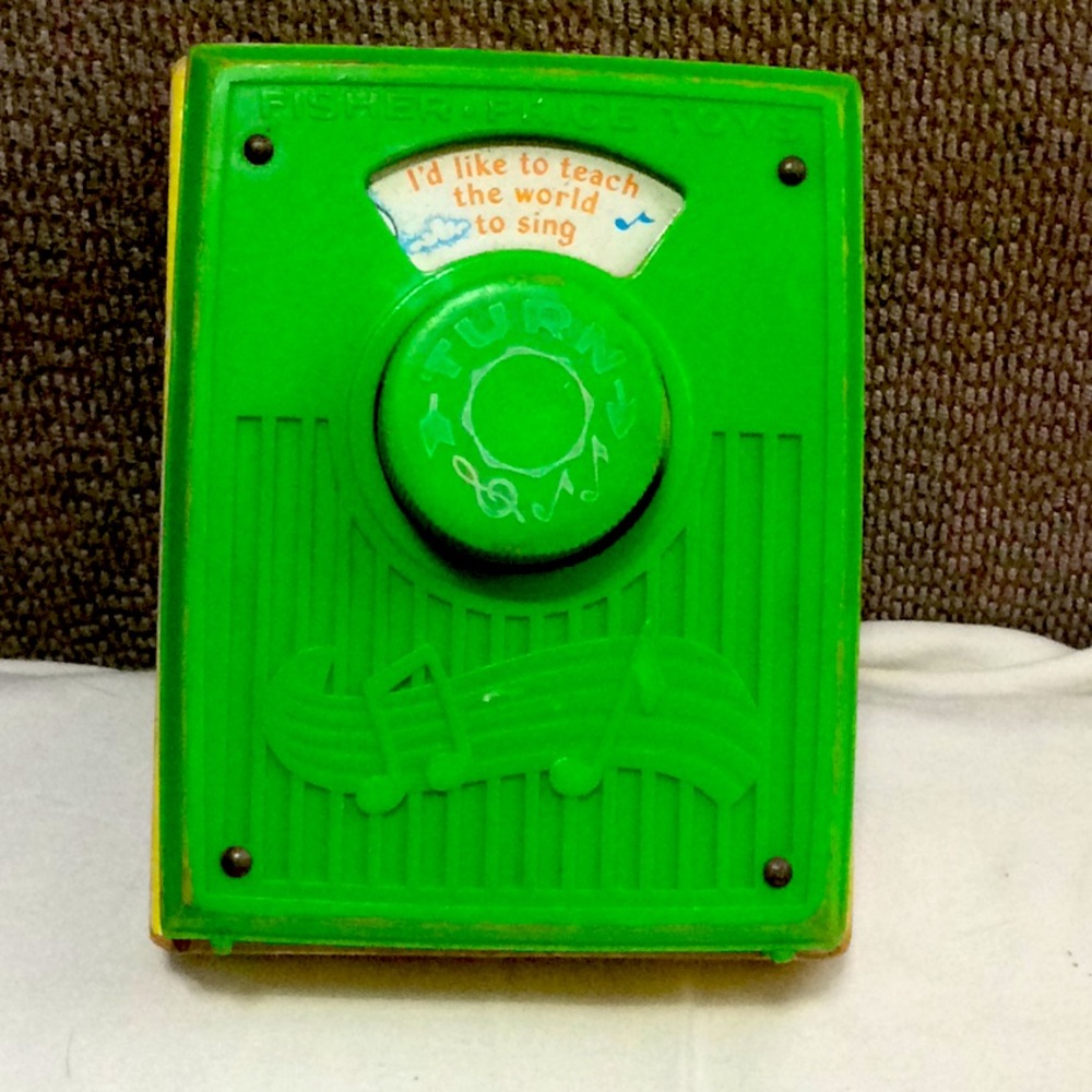1976. Fisher Price Antique toy radio